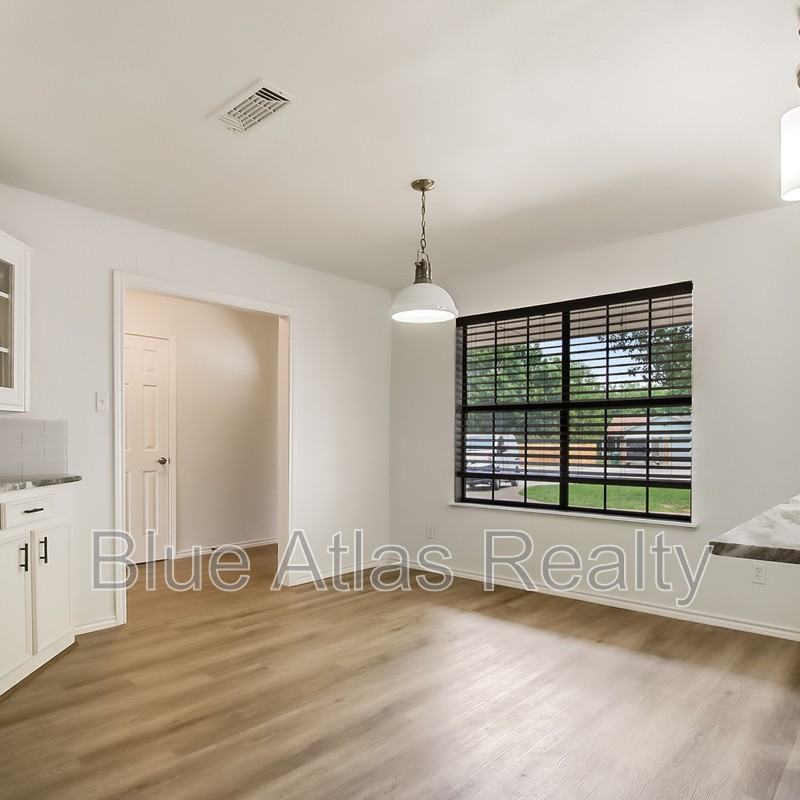 1329 E Windsor Dr - Photo 7 of 27