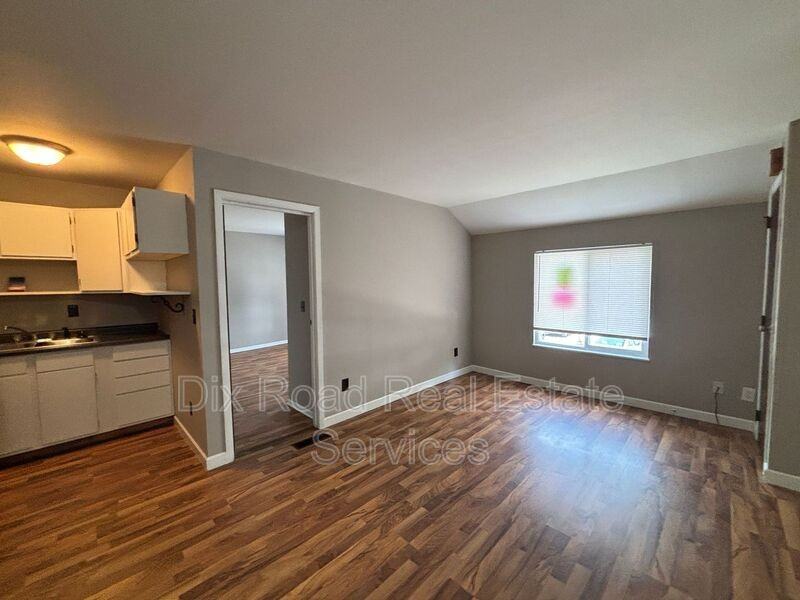 3125 Harrison St #2 - Photo 5 of 18