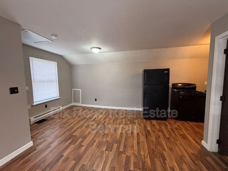 3125 Harrison St #2 - Photo 7 of 18