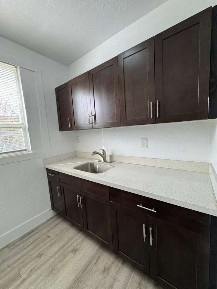 976 PALAZZO LLC - Photo 4 of 18