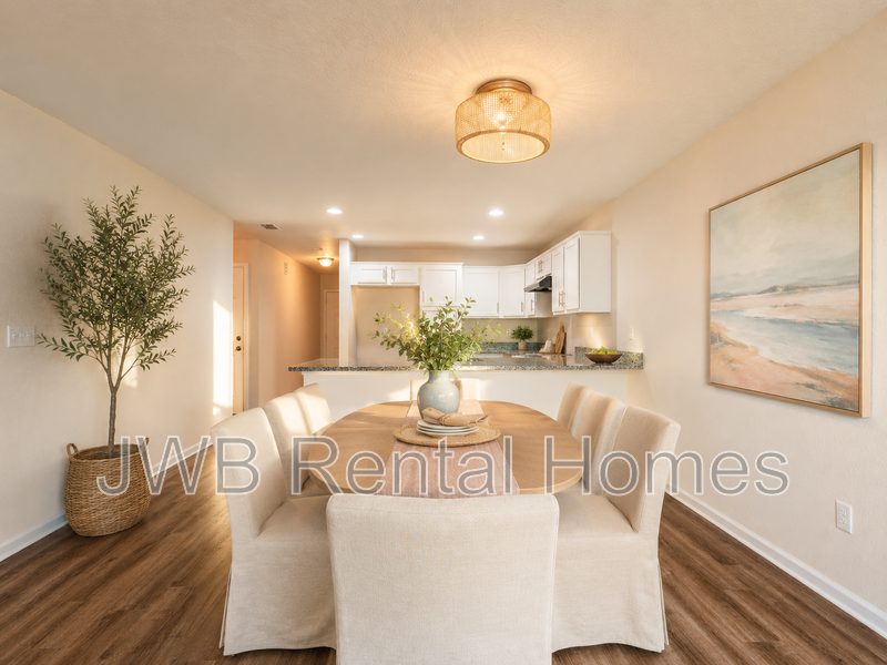 2815 Robert St - Photo 5 of 11