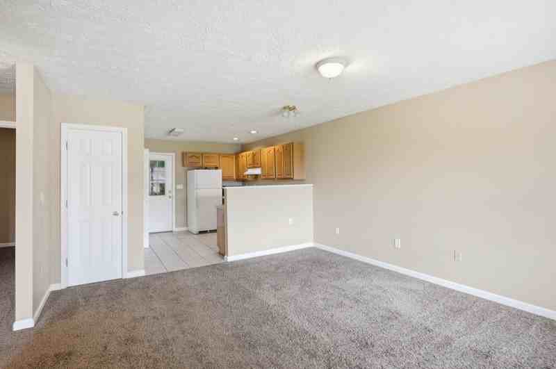 162 Stone Henge Ln #D5 - Photo 3 of 10
