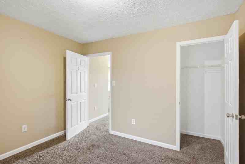 162 Stone Henge Ln #D5 - Photo 7 of 10