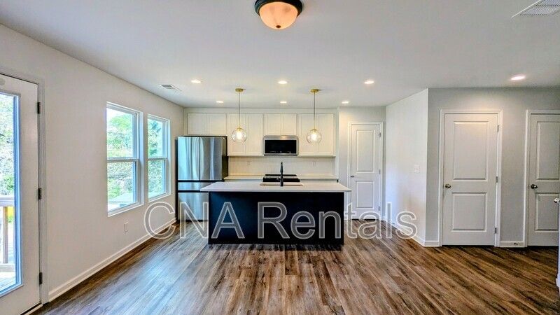 2367 Summit Ave Nw - Photo 5 of 29