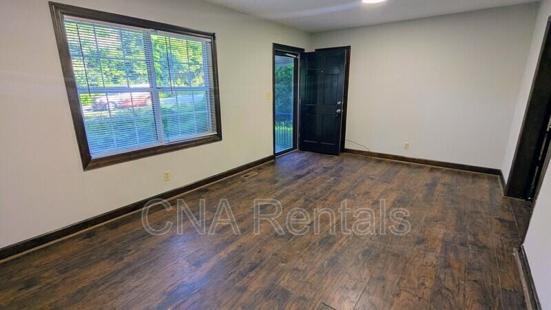 104 E Acres Dr Se - Photo 4 of 16