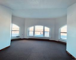 featured image of 275 Main St