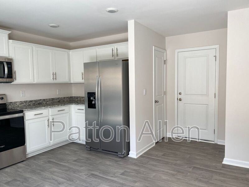 45 Hamrick Dr - Photo 3 of 25