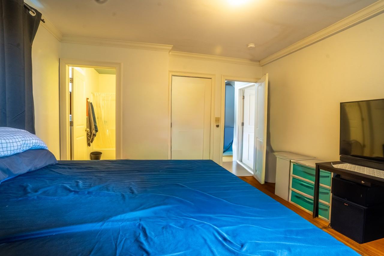 61 Carlisle St #61 - Photo 7 of 17