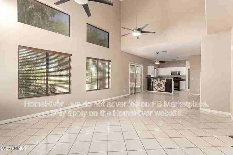 7029 S Golfside Ln - Photo 2 of 38