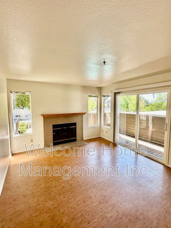 695 Bristol Dr #178 - Photo 4 of 13