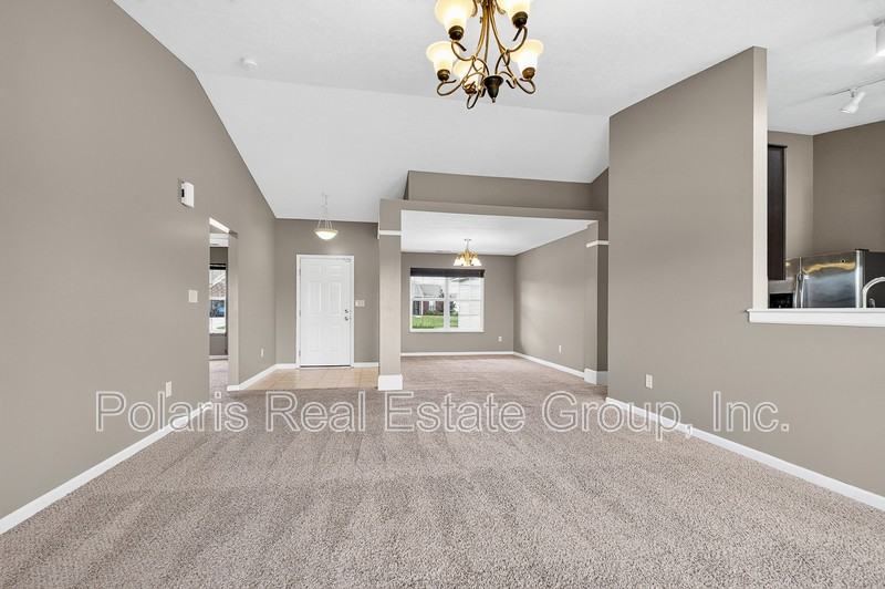 872 Cherry Tree Ln - Photo 6 of 27