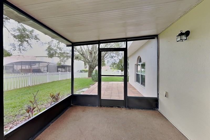 1952 Alambra Cir - Photo 3 of 22