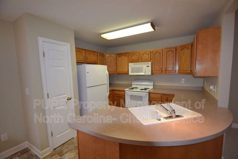 121 Sedge Meadow Dr - Photo 4 of 10