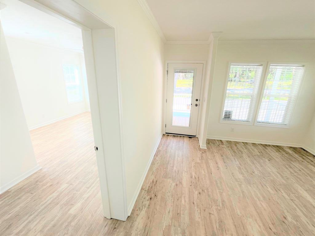 5610 Woodford St - Photo 2 of 34