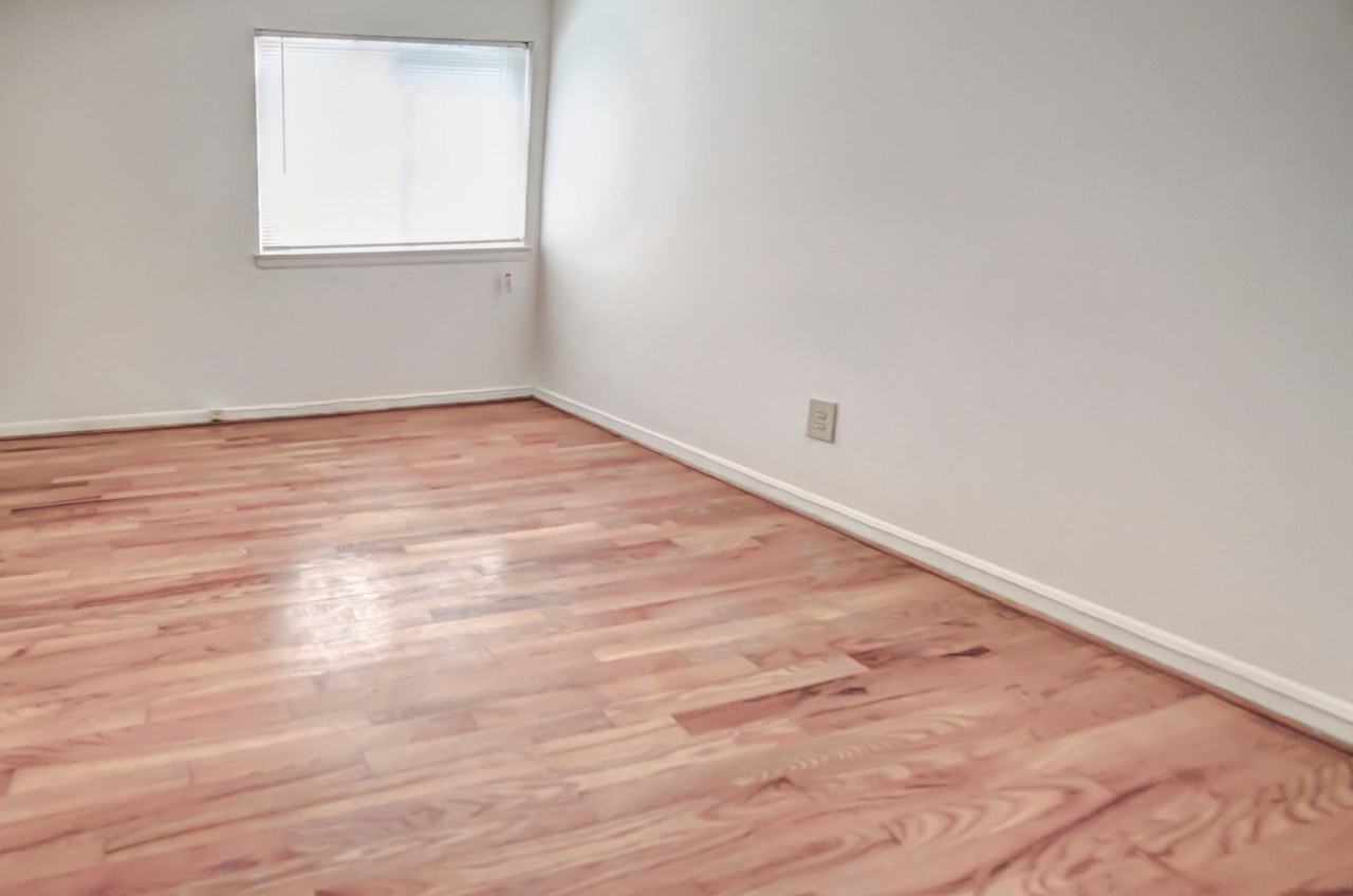 HIckory Heights Apartments - Photo 5 of 15