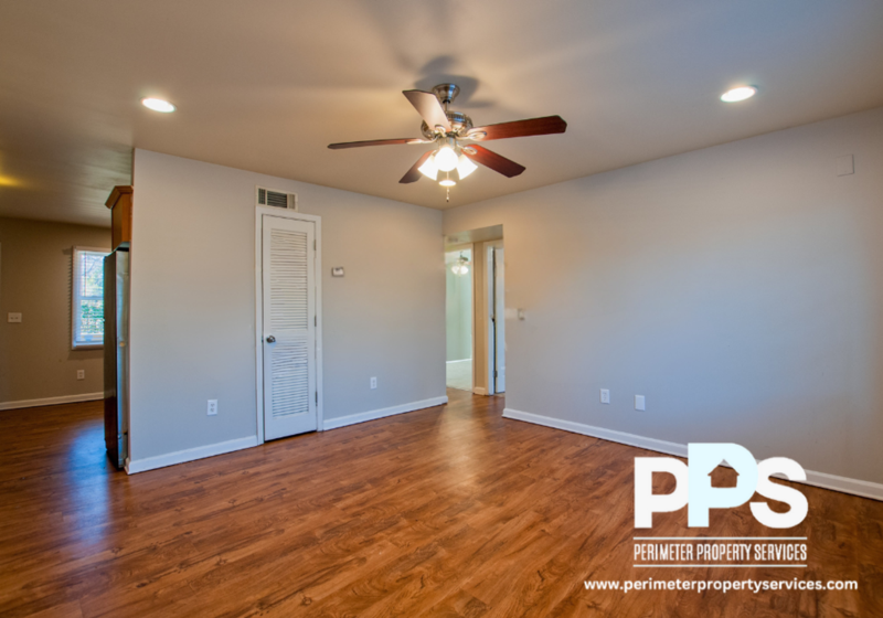 2145 Bolton Rd Nw #B2 - Photo 4 of 16