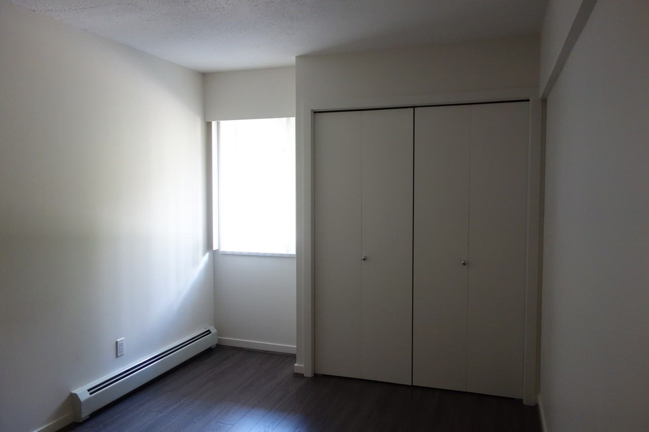 11815 89A Ave, Delta - Photo 4 of 9