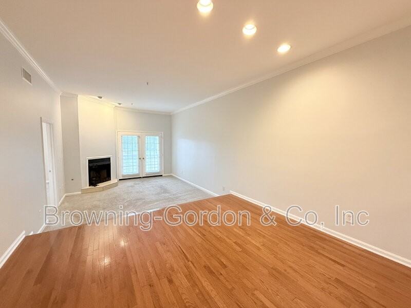 123 W End Pl - Photo 5 of 16