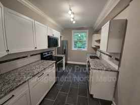 545 Lakeview Dr #B - Photo 1 of 1