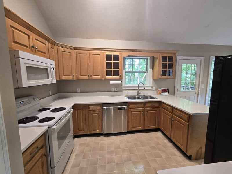 1117 N Concord Rd - Photo 4 of 13