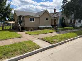 featured image of 419 5th Ave N