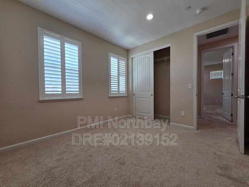 308 Aster St - Photo 6 of 16