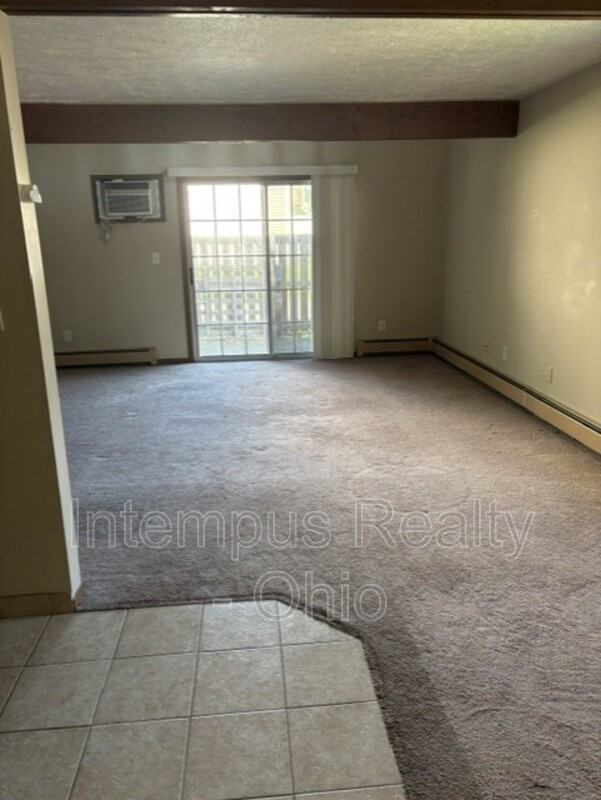 7468 Huntington Dr #6 - Photo 7 of 7