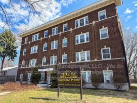 305 Gladstone Blvd - Photo 1 of 1