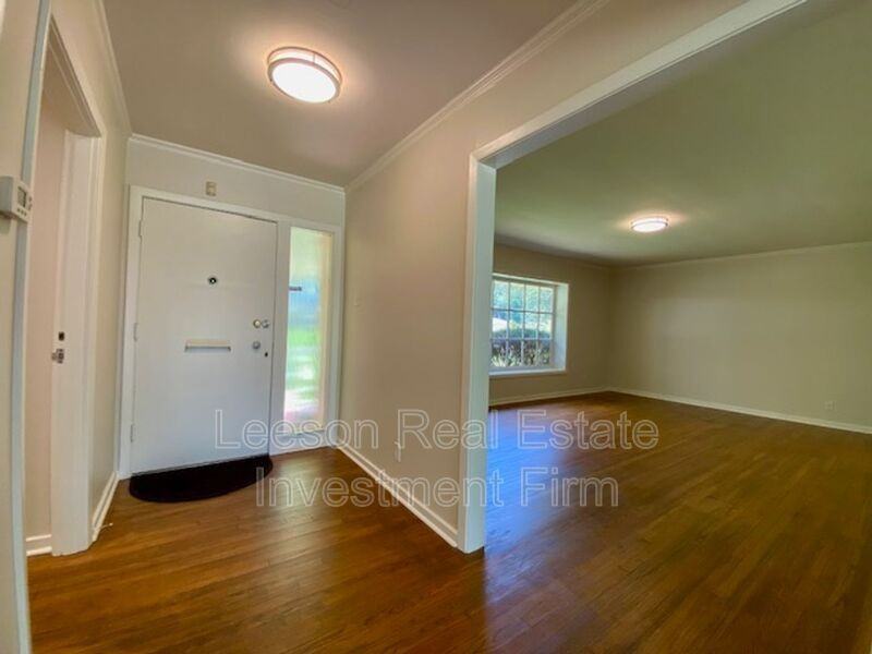 208 Bruce Ave - Photo 3 of 19