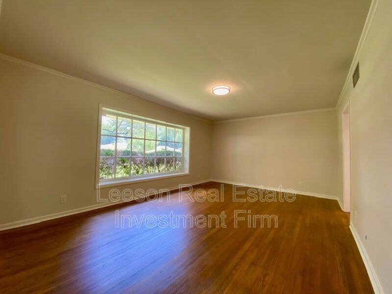 208 Bruce Ave - Photo 5 of 19