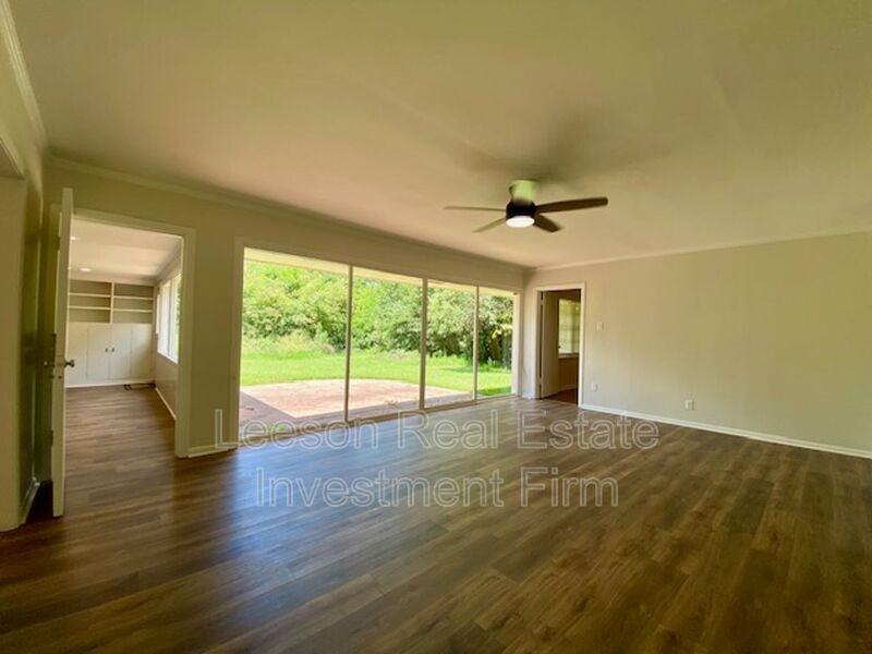 208 Bruce Ave - Photo 7 of 19