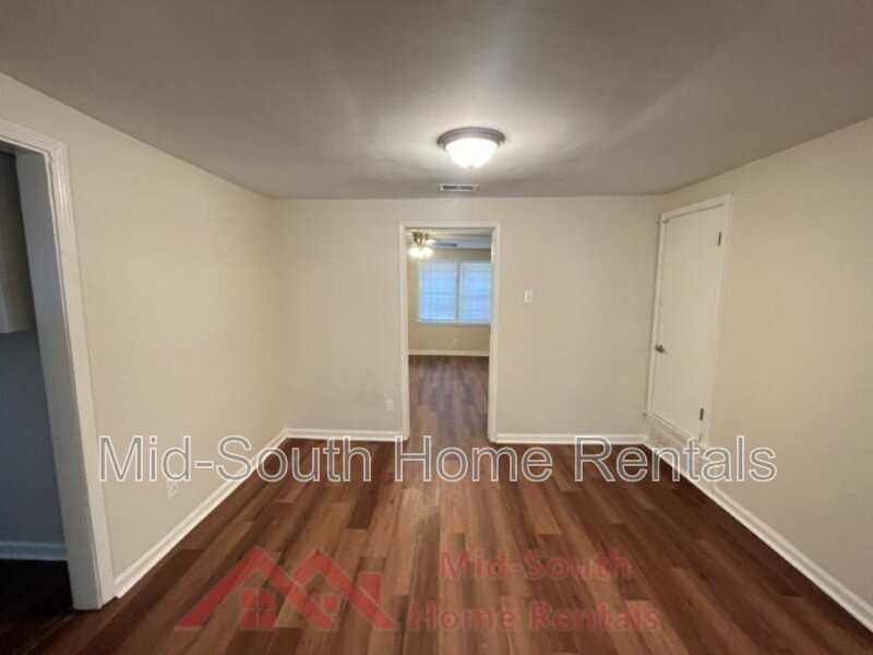 858 Eyers Rd - Photo 6 of 24