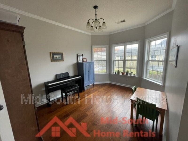 11189 Bernadette Cv - Photo 7 of 19