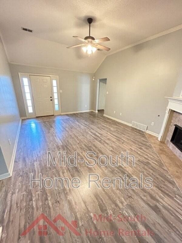 11817 Village Center St - Photo 5 of 22