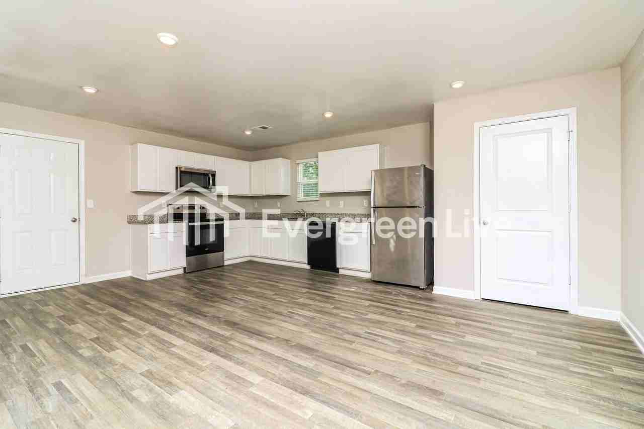 35 L Gurley Ln - Photo 2 of 9