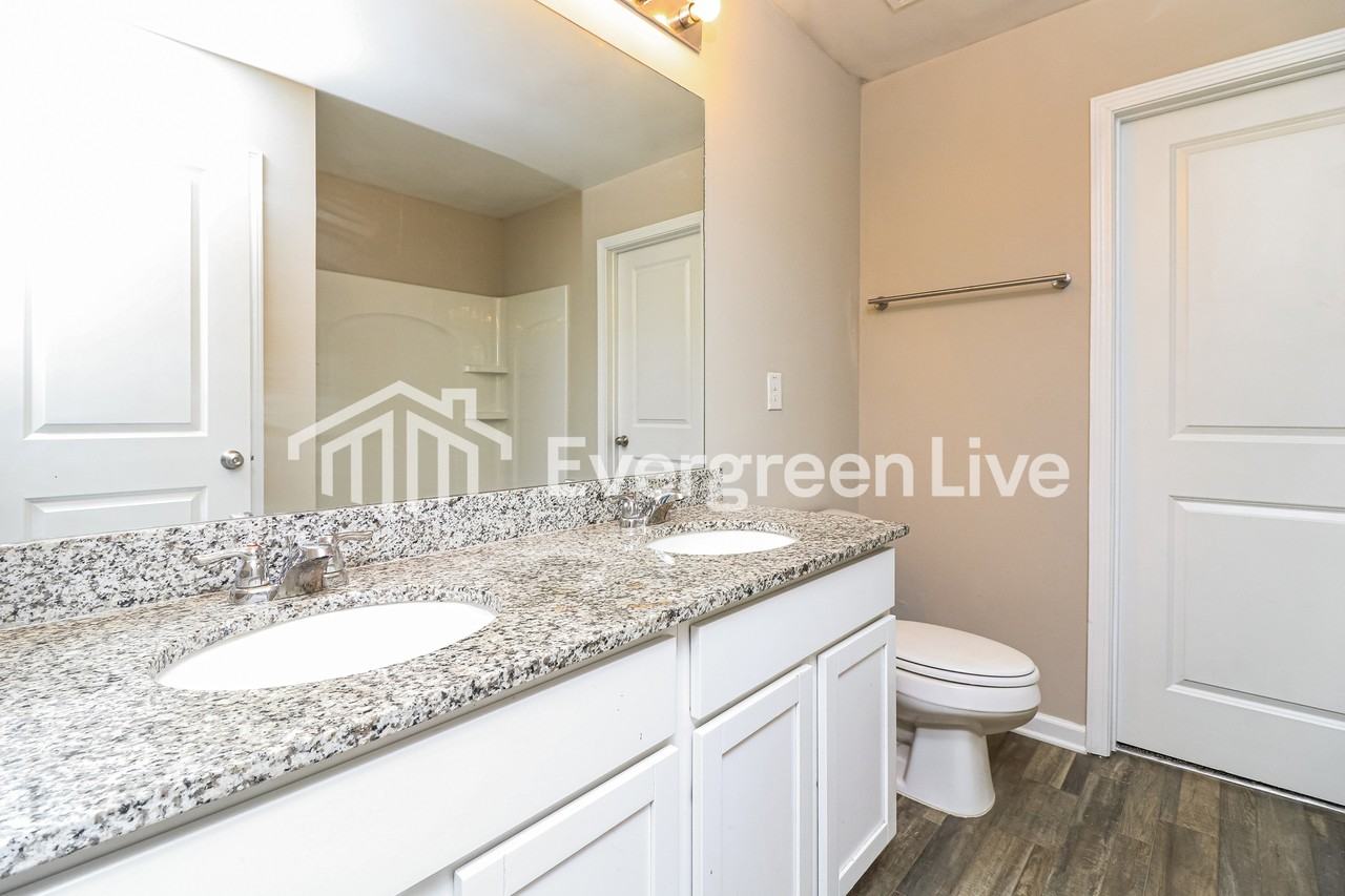 35 L Gurley Ln - Photo 4 of 9