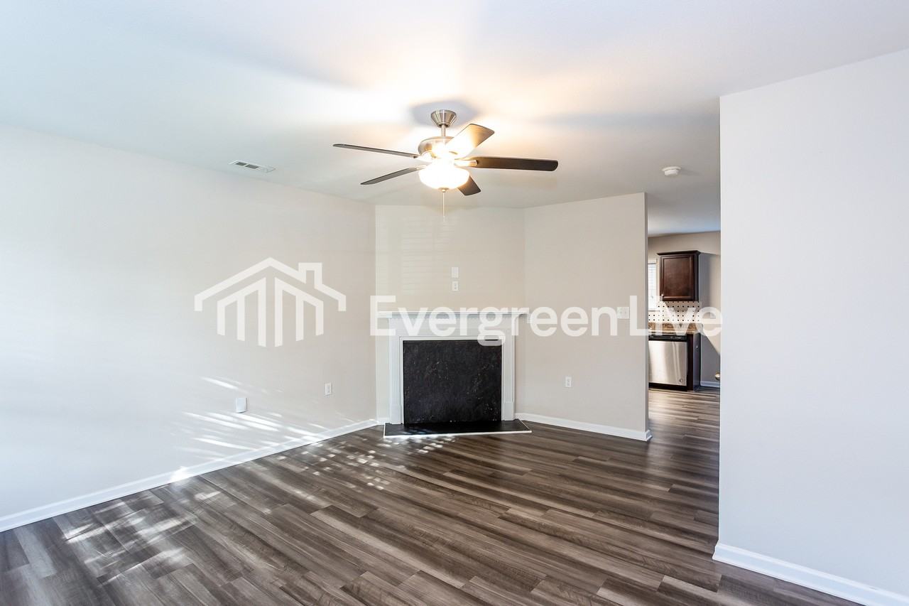 3691 Hope Marian St - Photo 4 of 15