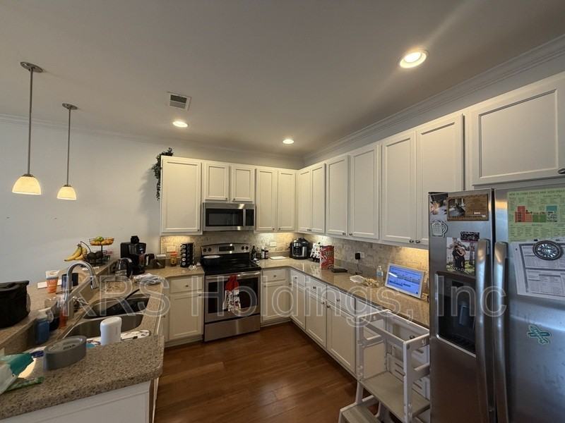 1517 Rollesby Way #24 - Photo 2 of 8