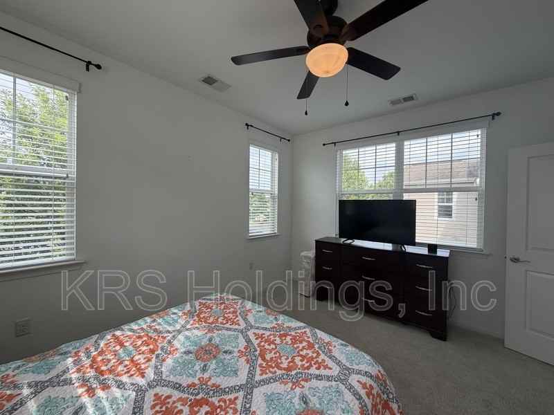 1517 Rollesby Way #24 - Photo 6 of 8