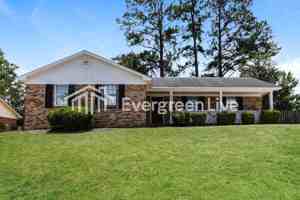 featured image of 2910 Celeste Dr
