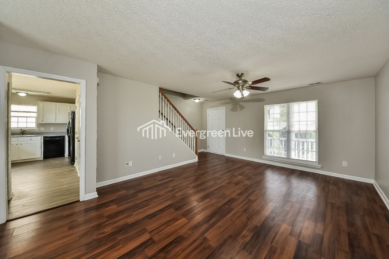 188 Savannah Hills Dr - Photo 4 of 15