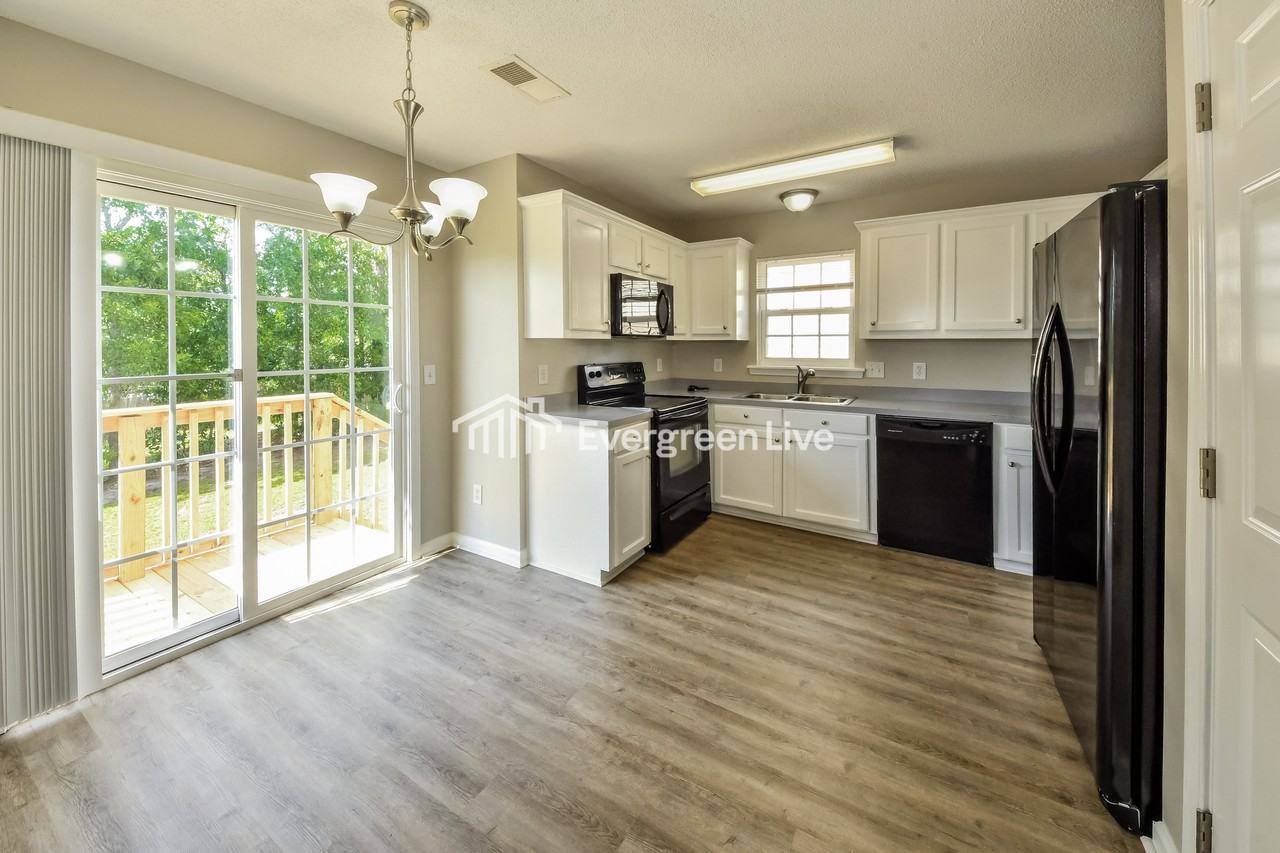 188 Savannah Hills Dr - Photo 6 of 15
