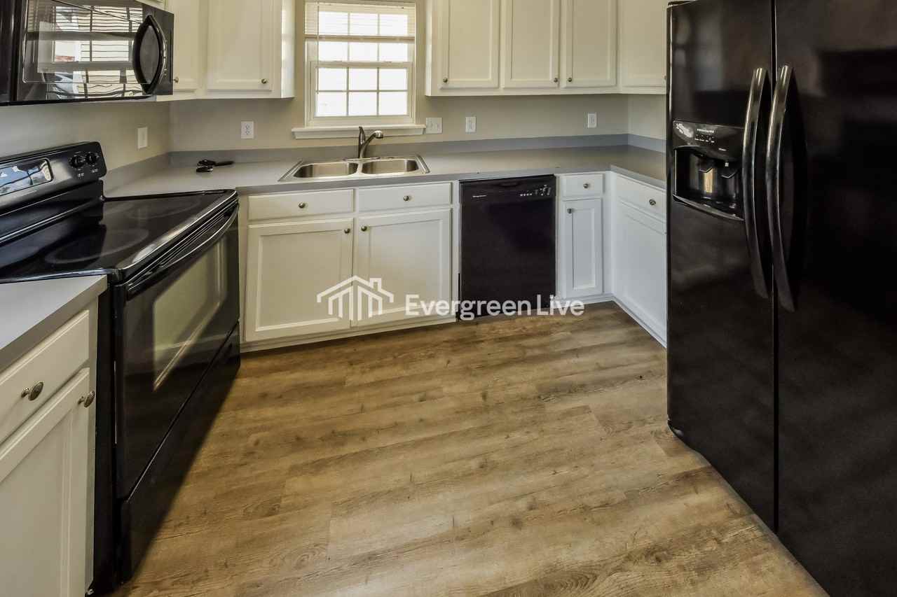 188 Savannah Hills Dr - Photo 7 of 15