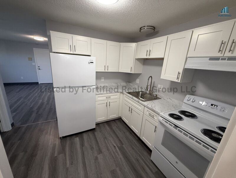 340 Buffinton St #5 - Photo 3 of 14
