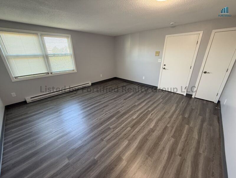 340 Buffinton St #5 - Photo 7 of 14