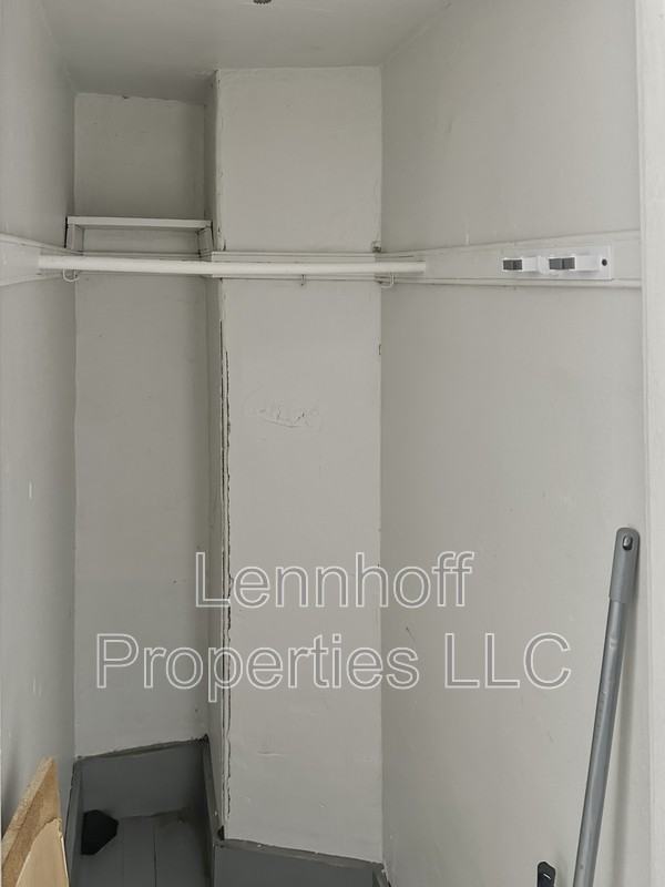 82 S Broadway - Photo 2 of 13