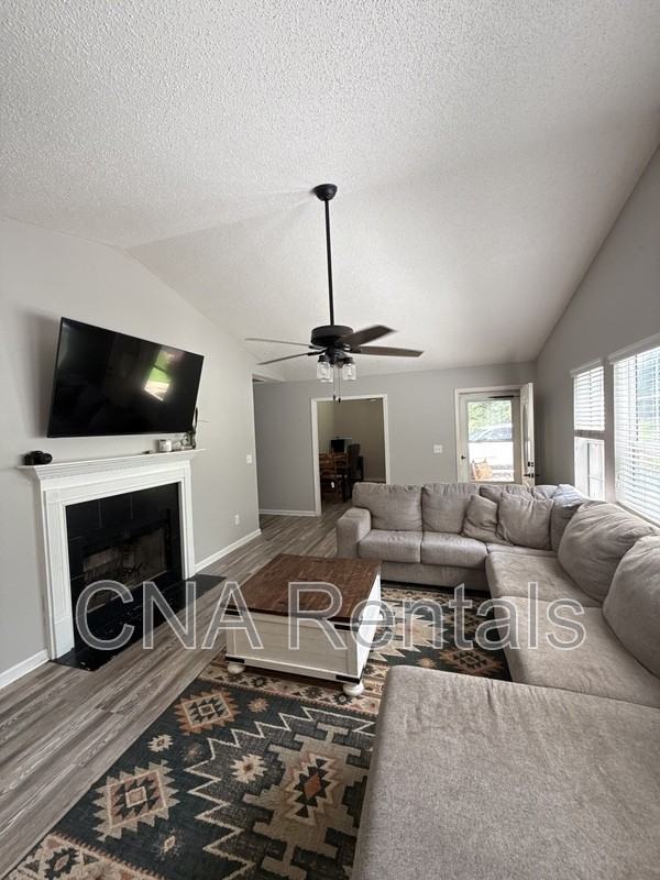 229 Old Carrollton Rd - Photo 4 of 18