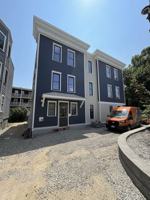 featured image of Columbia Rd #6