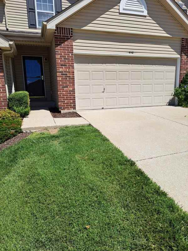 418 Willott Square Dr - Photo 2 of 21