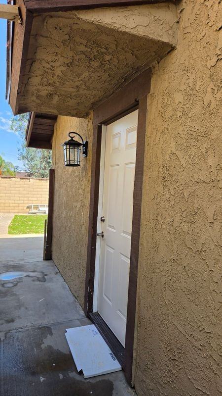 892 Robin Dr - Photo 3 of 19